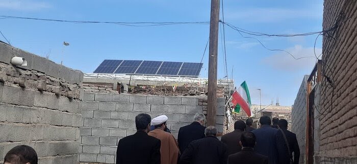 ۳۰ واحد تولید برق خورشیدی در مراغه افتتاح شد 