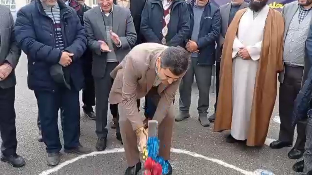 مدرسه شش کلاسه خیر ساز به همت شرکت نیکان کاوه در مراغه کلنگ زنی شد 